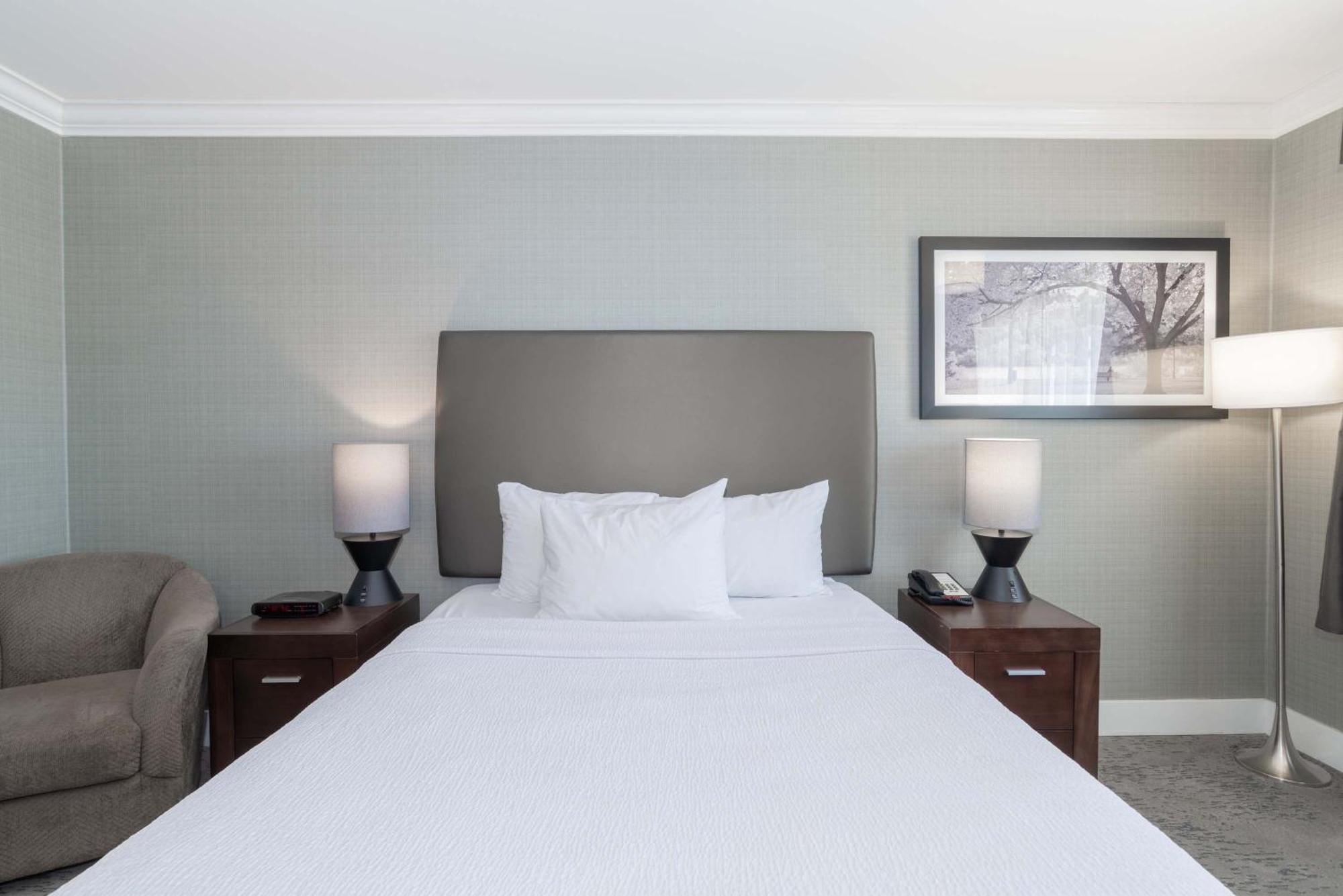 Sandman Hotel Saskatoon Esterno foto