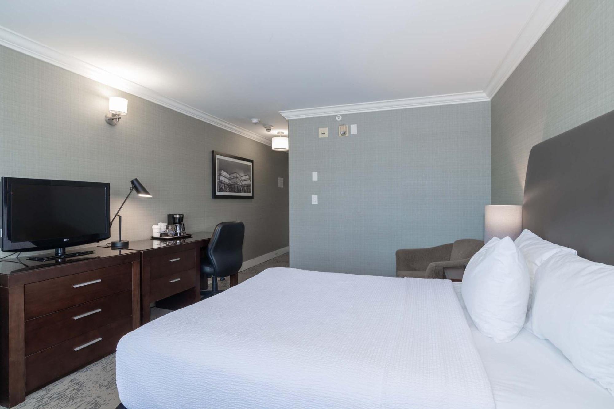 Sandman Hotel Saskatoon Esterno foto