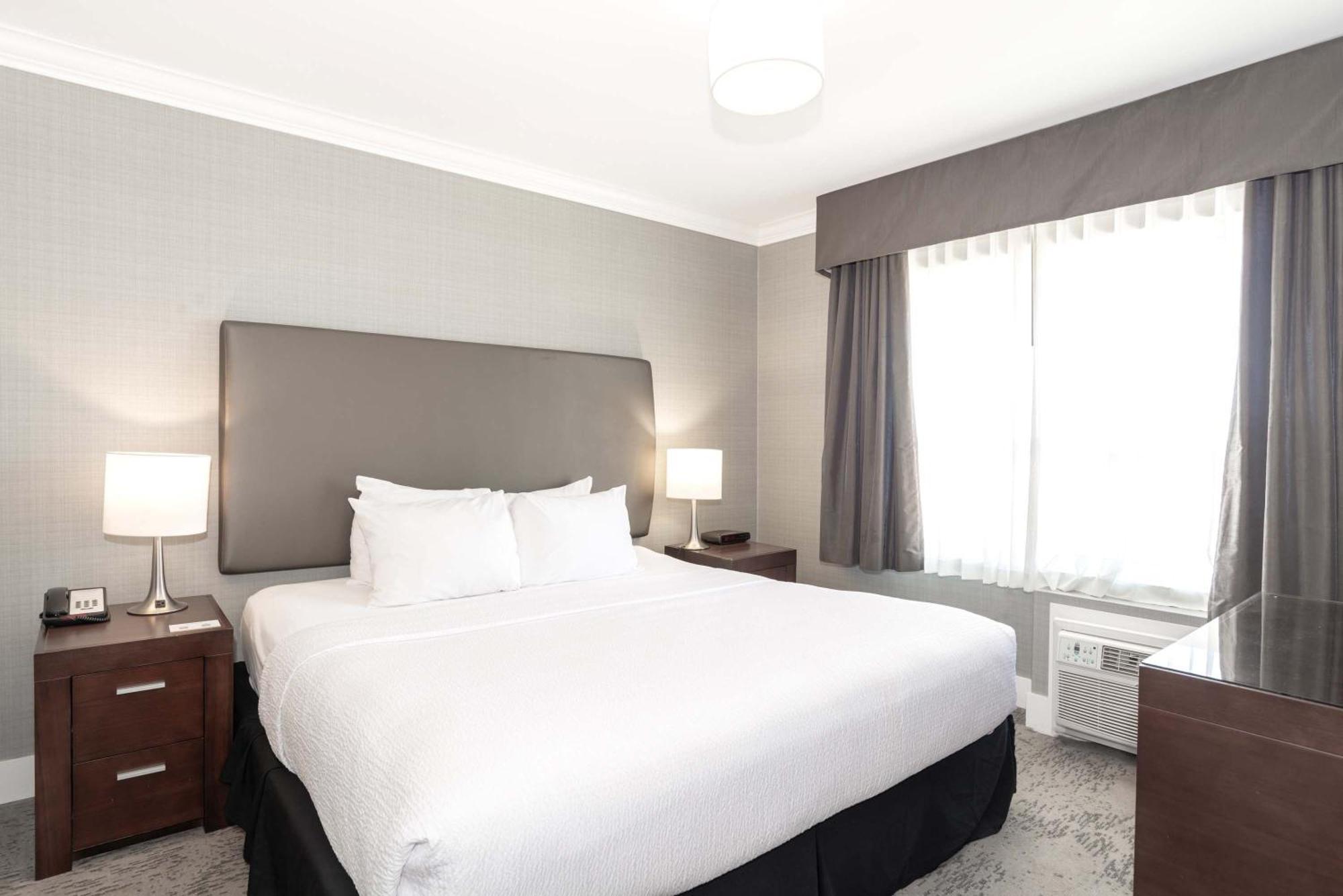 Sandman Hotel Saskatoon Esterno foto