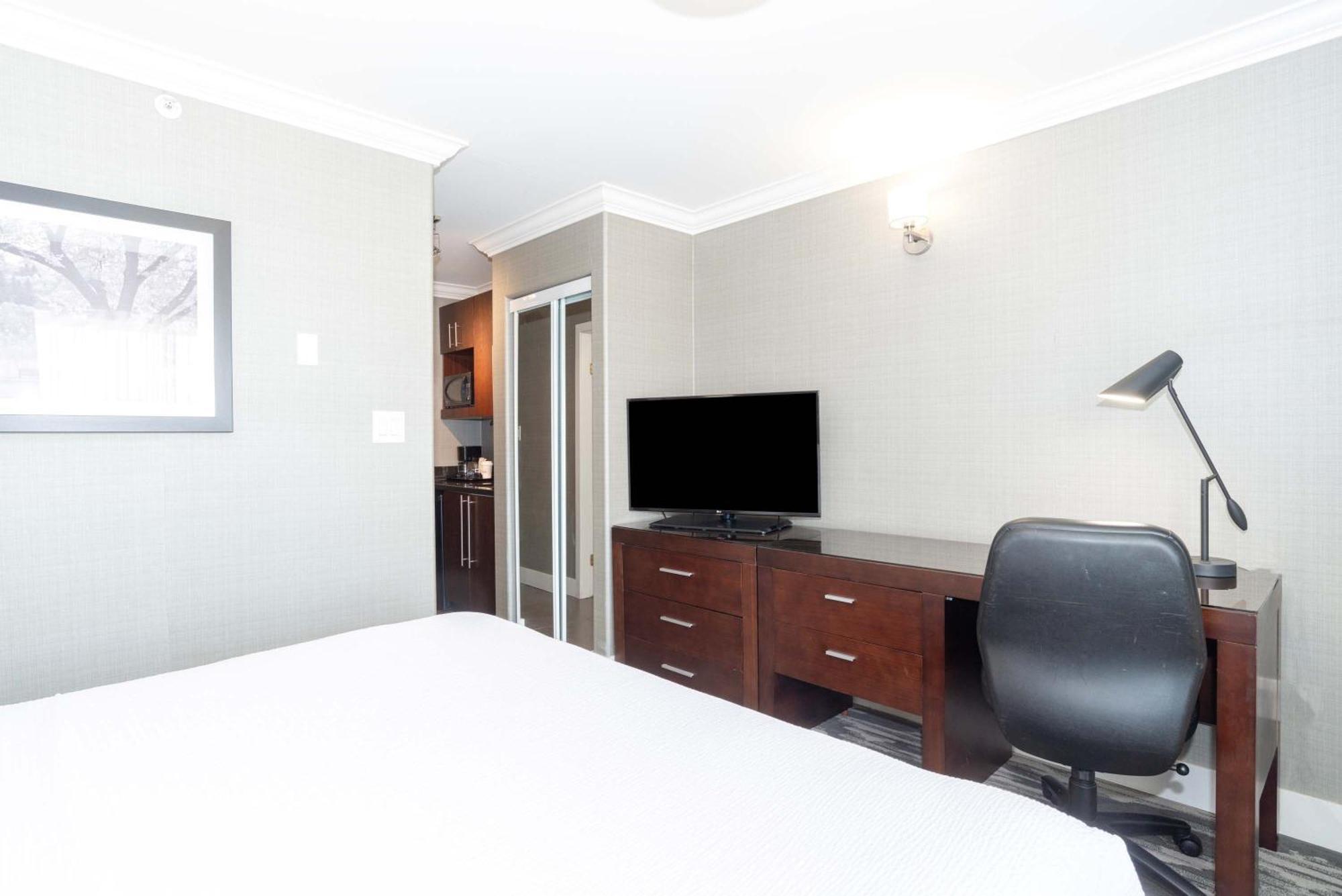 Sandman Hotel Saskatoon Esterno foto